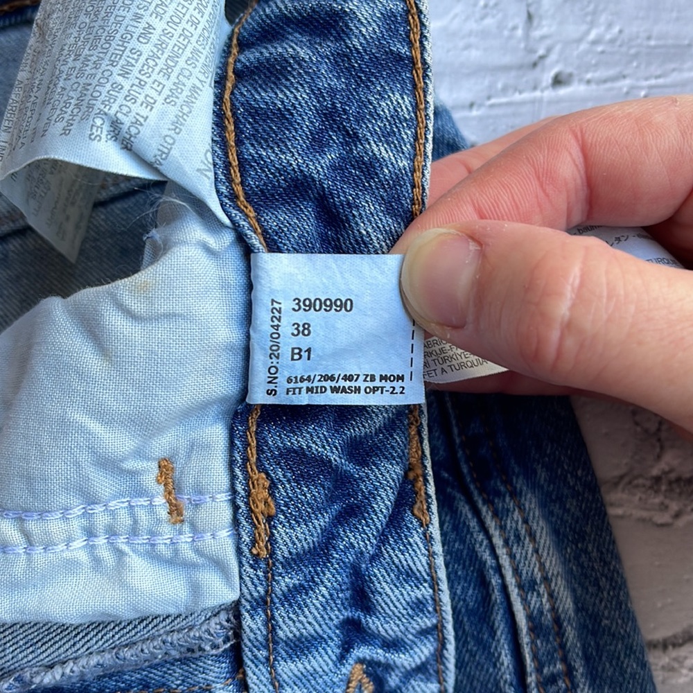 ZARA | High waisted distressed hem jeans - Picture 7 of 10